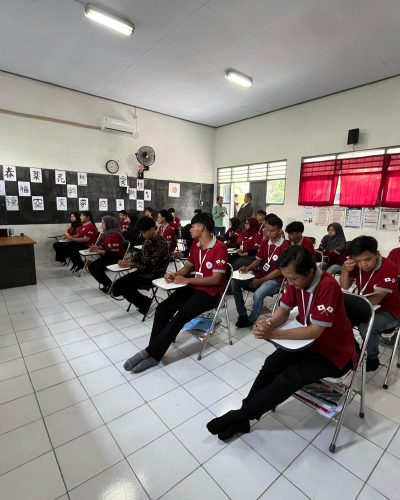 SISWA DI KELAS 2