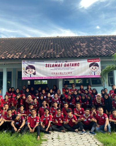 SISWA SISWI YORISOI